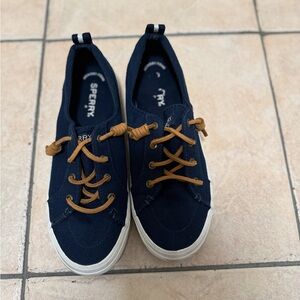 Sperry NavyCrest Vibe Sneaker - hardly worn almost new